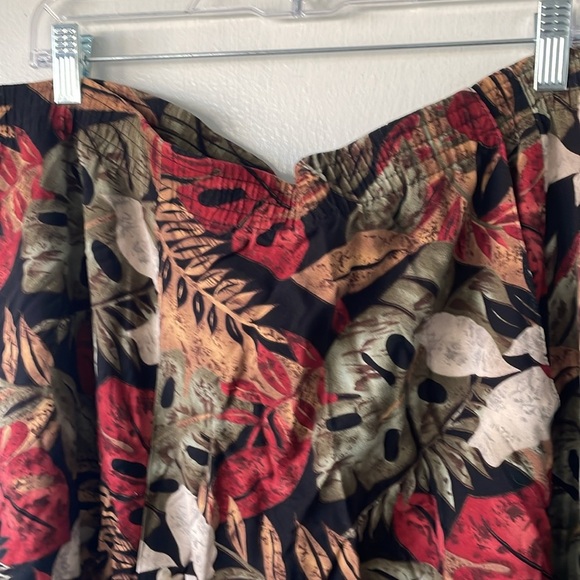 Alfred Dunner Tropical Leaf Print Shirt and Skirt Set - Picture 4 of 7